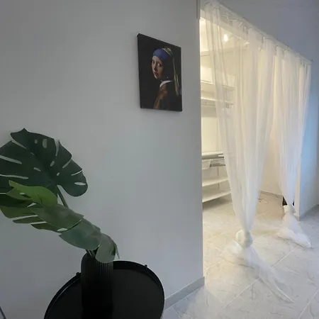 Apartment Residenza Toscana 19 *